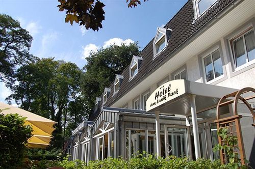 Biohotel Am Lunik Park Hohen Neuendorf Ngoại thất bức ảnh
