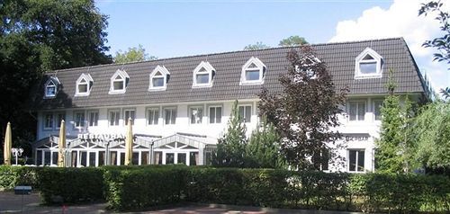 Biohotel Am Lunik Park Hohen Neuendorf Ngoại thất bức ảnh